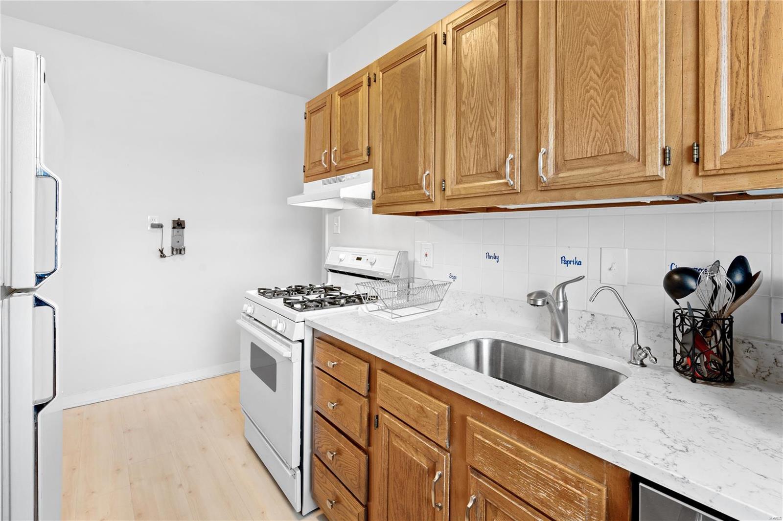 7525 Buckingham Drive, Unit 3S St. Louis, MO 63105 - Photo 11 of 28