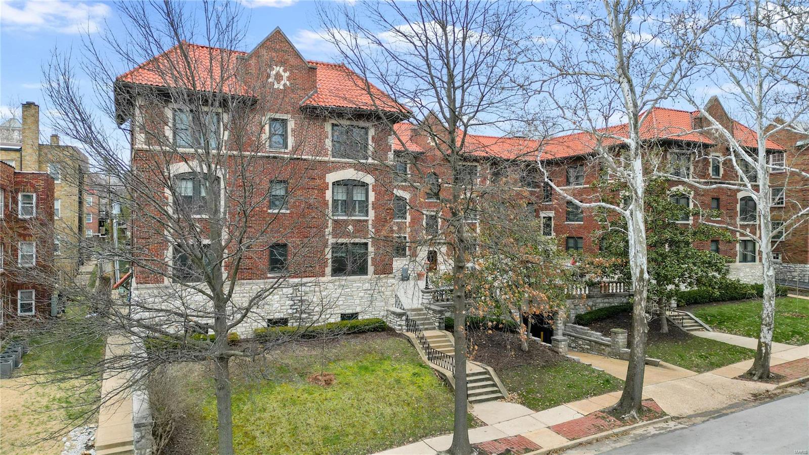 7525 Buckingham Drive, Unit 3S St. Louis, MO 63105 - Photo 2 of 28
