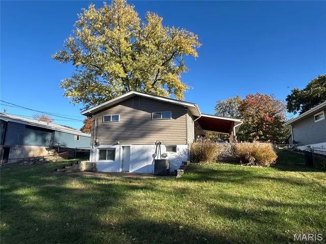 $1,900 | 4115 Pasco Drive, St. Louis, MO 63129