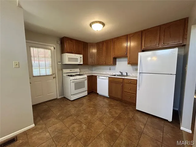 $1,900 | 4115 Pasco Drive, St. Louis, MO 63129