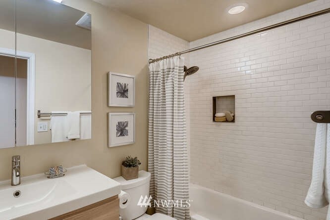 18324 Baldwin Road Bothell, WA 98012 - Photo 23 of 33