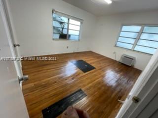 755 Alton Road, Unit 2 Miami Beach, FL 33139 - Photo 4 of 8 Gallery Image 4