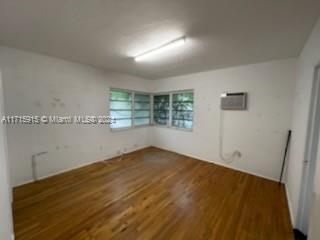755 Alton Road, Unit 2 Miami Beach, FL 33139 - Photo 5 of 8 Gallery Image 5
