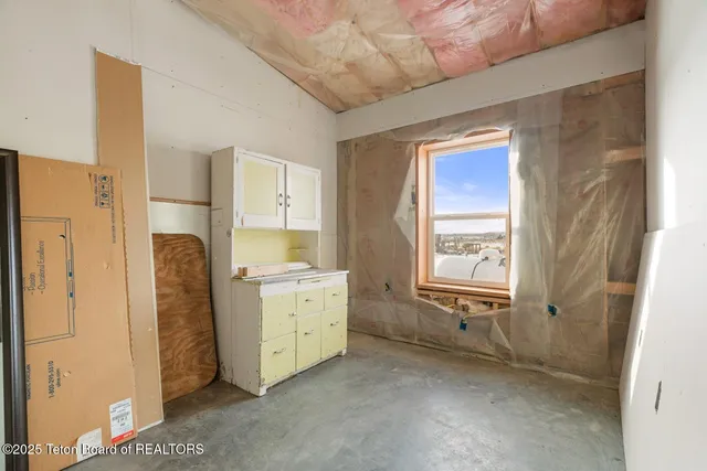 $350,000 | 4 Gary Lane, Pinedale, WY 82941