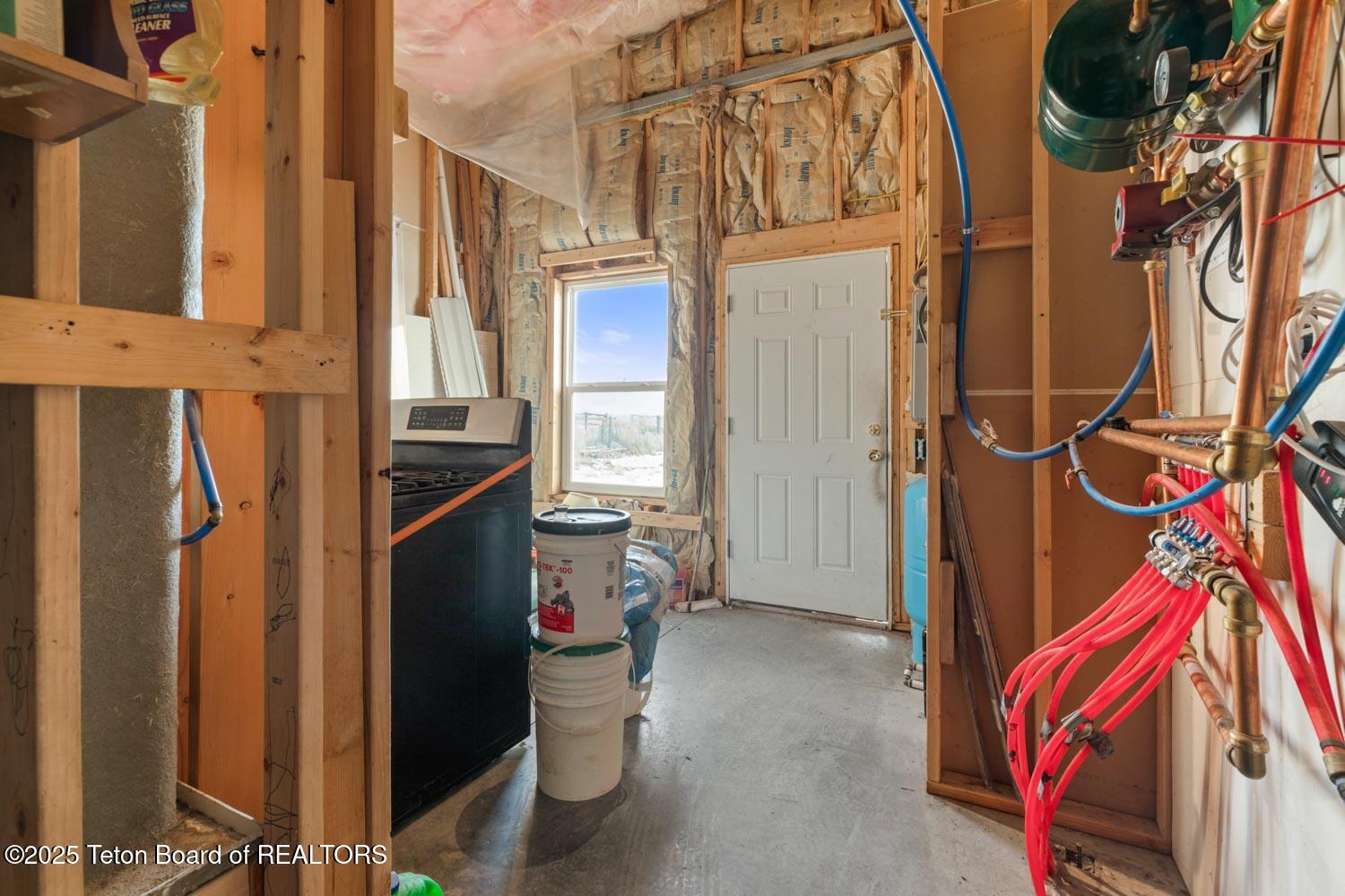 4 Gary Lane Pinedale, WY 82941 - Photo 22 of 41 4 Gary Ln-2100 1