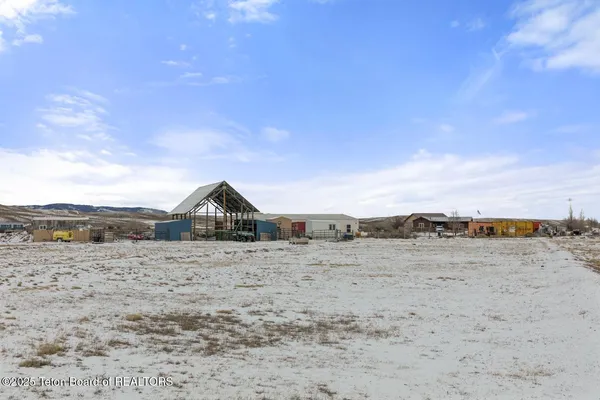$350,000 | 4 Gary Lane, Pinedale, WY 82941