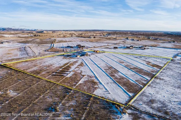 $350,000 | 4 Gary Lane, Pinedale, WY 82941