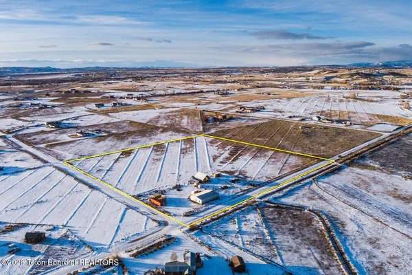 $350,000 | 4 Gary Lane, Pinedale, WY 82941