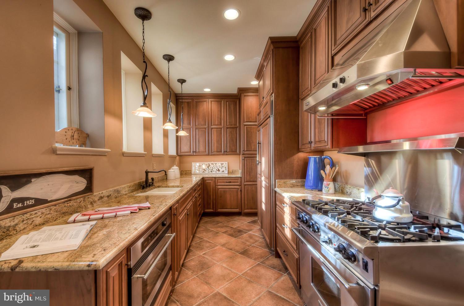 5204 Springlake Way Baltimore, MD 21212 - Photo 11 of 34 Gallery Image 11
