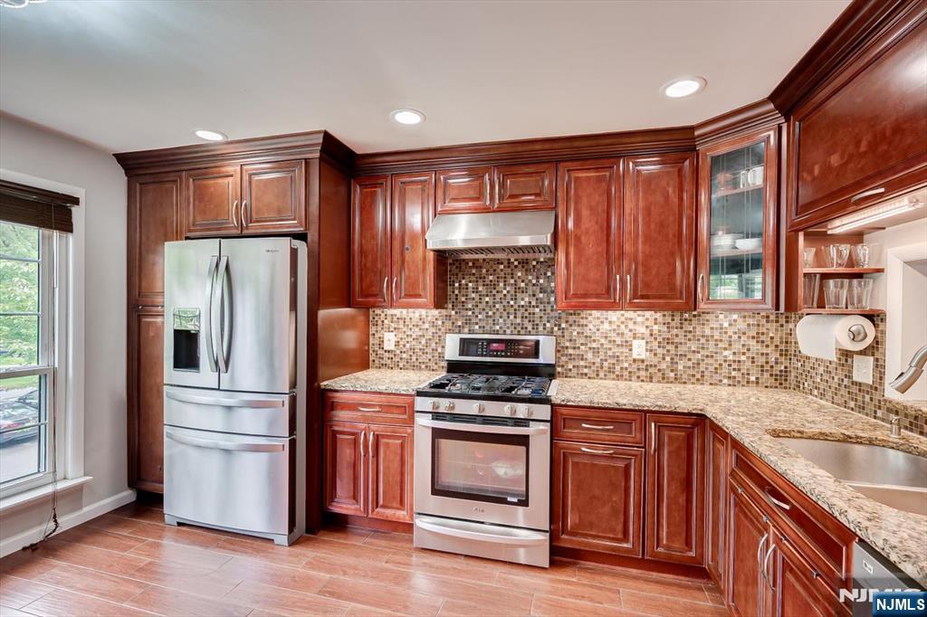 4506 Stonehedge Road, Unit 4506 Edison, NJ 08820 - Photo 25 of 48