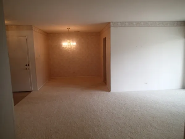 $189,900 | 9124 Clairmont Court, Unit 9124, Orland Park, IL 60462