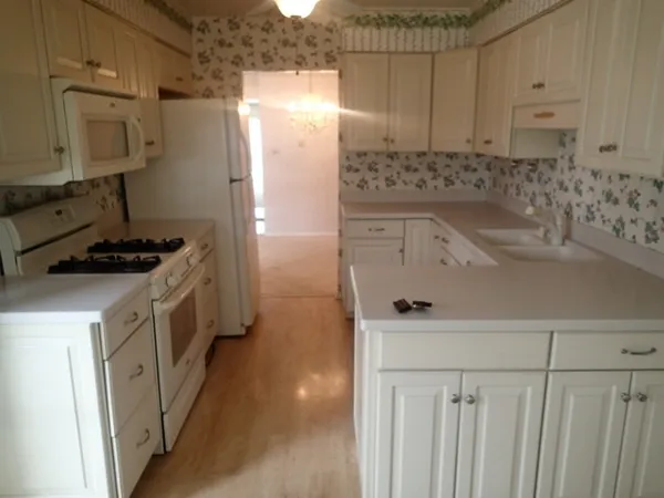 $189,900 | 9124 Clairmont Court, Unit 9124, Orland Park, IL 60462