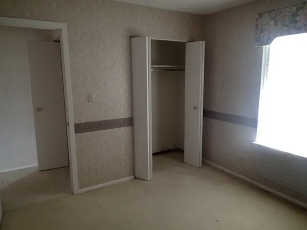 $189,900 | 9124 Clairmont Court, Unit 9124, Orland Park, IL 60462