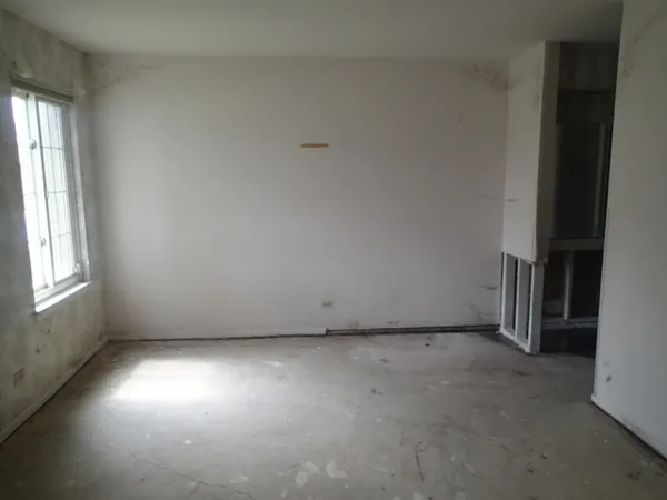 $189,900 | 9124 Clairmont Court, Unit 9124, Orland Park, IL 60462