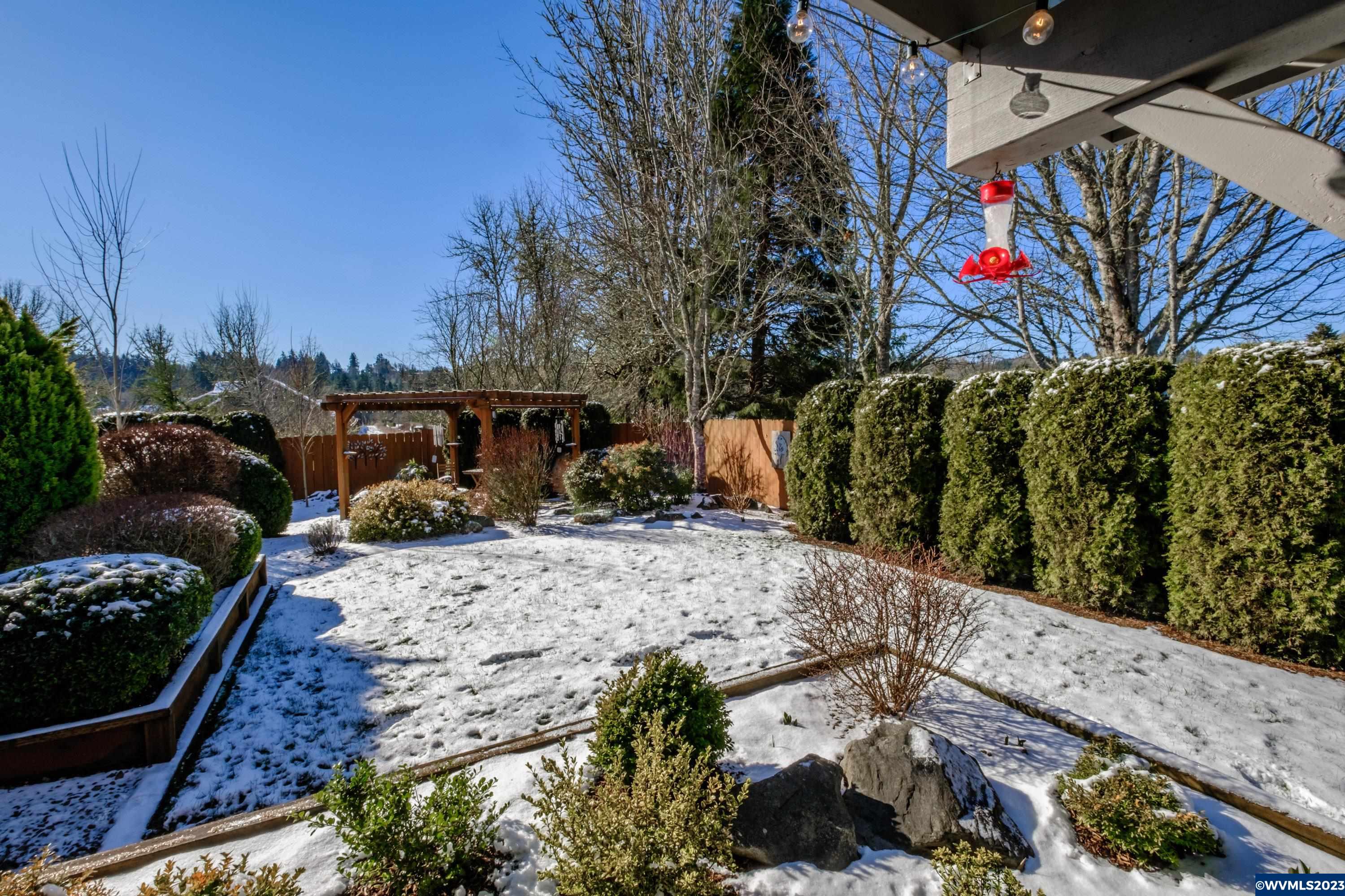 1675 Southwest Filbert Lane Dallas, OR 97338 - Photo 36 of 42 Gallery Image 36