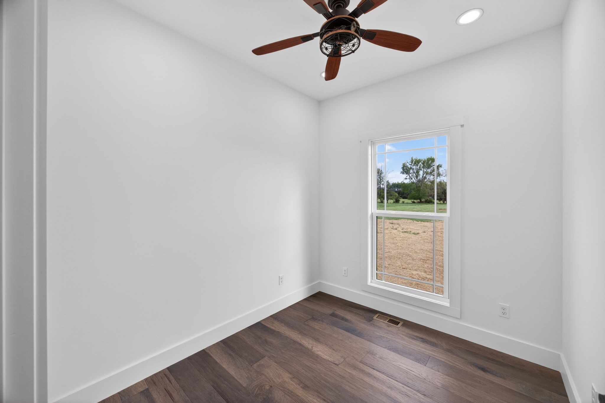 172 Bilbrey Road Livingston, TN 38570 - Photo 16 of 34