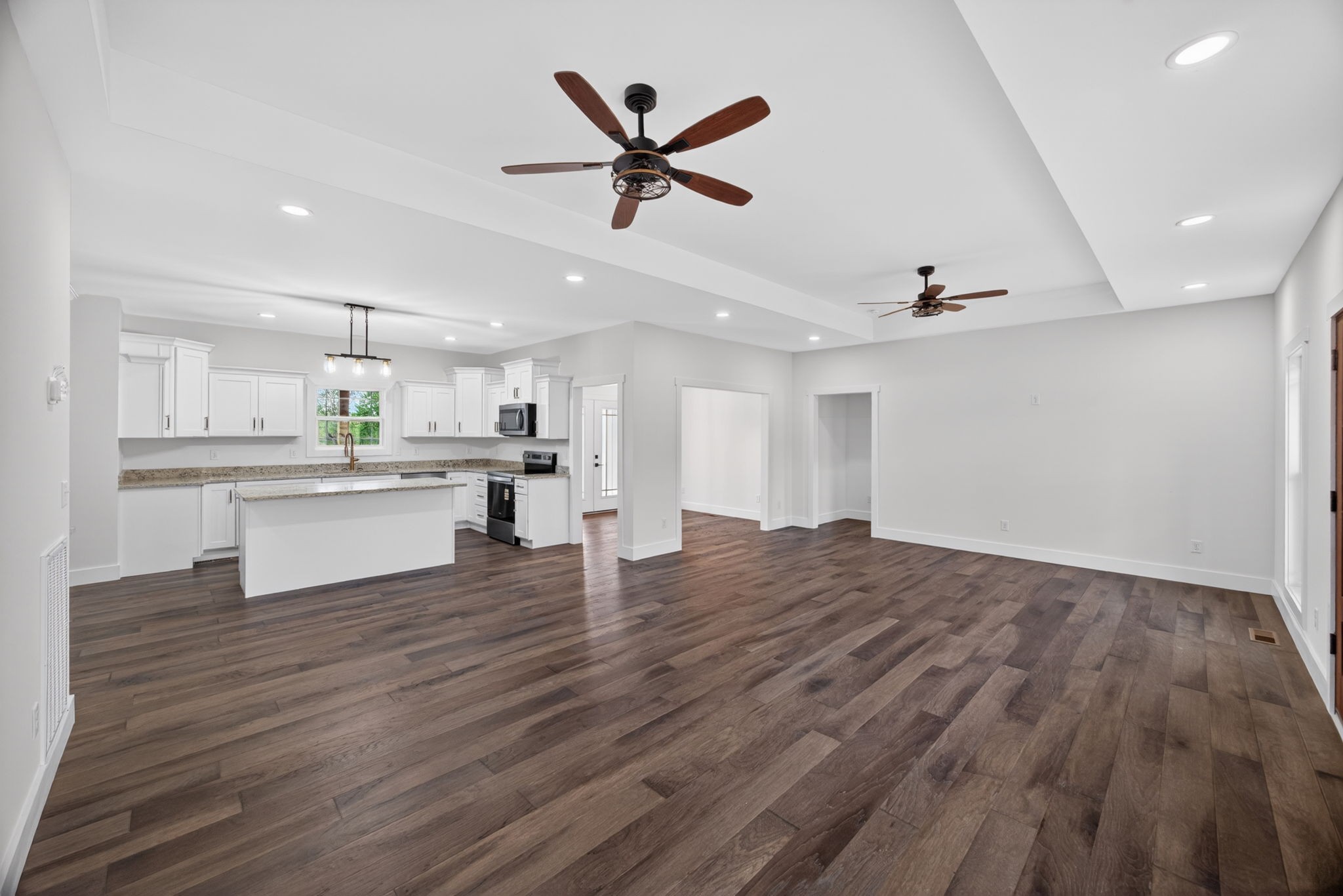 172 Bilbrey Road Livingston, TN 38570 - Photo 2 of 34