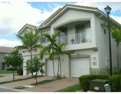 3017 Laurel Ridge Circle Riviera Beach, FL 33404 - Photo 1 of 8 Primary Photo