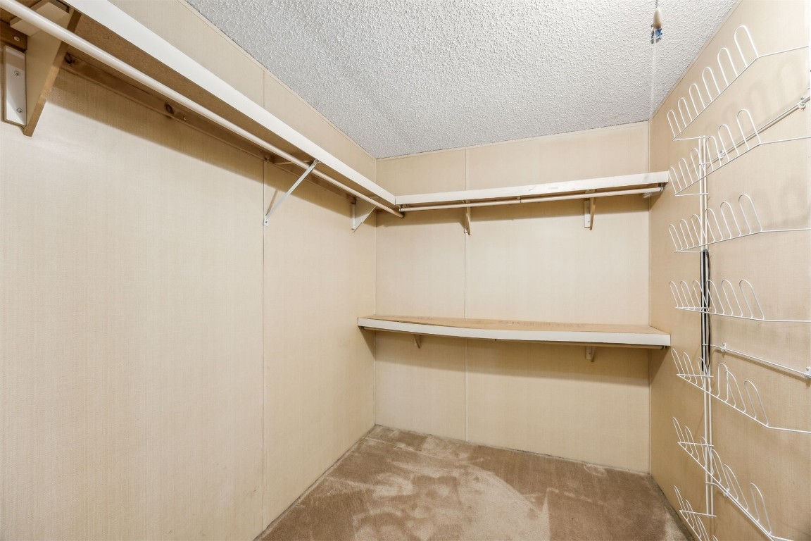 85256 Stephen Road Yulee, FL 32097 - Photo 19 of 40 a view of closet