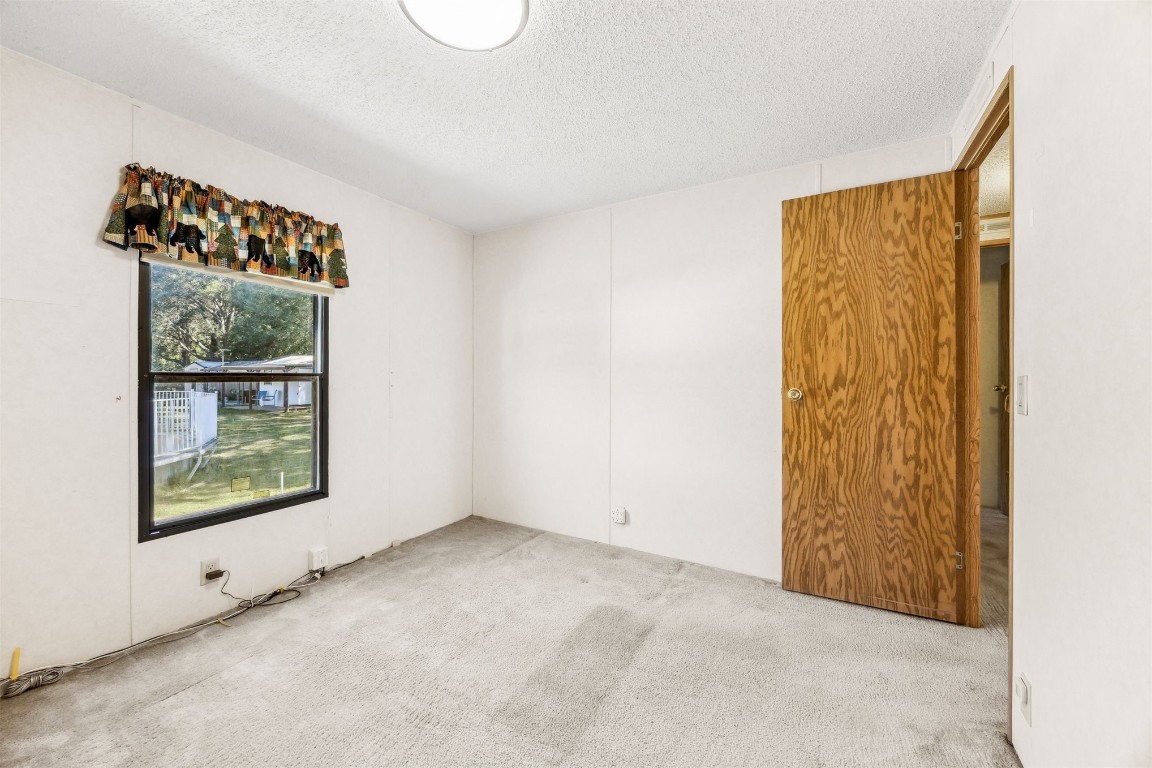 85256 Stephen Road Yulee, FL 32097 - Photo 22 of 40 a view of an empty room