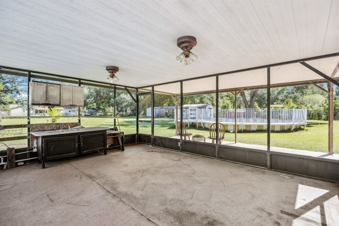 85256 Stephen Road Yulee, FL 32097 - Photo 40 of 40 a room with window