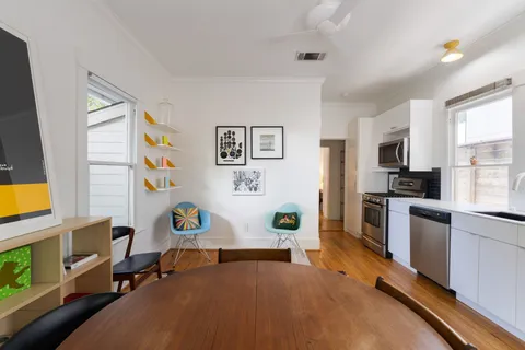 $900,000 | 706 Oakley Street, Houston, TX 77006