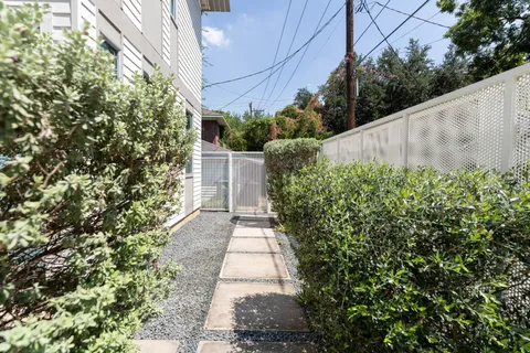 $900,000 | 706 Oakley Street, Houston, TX 77006