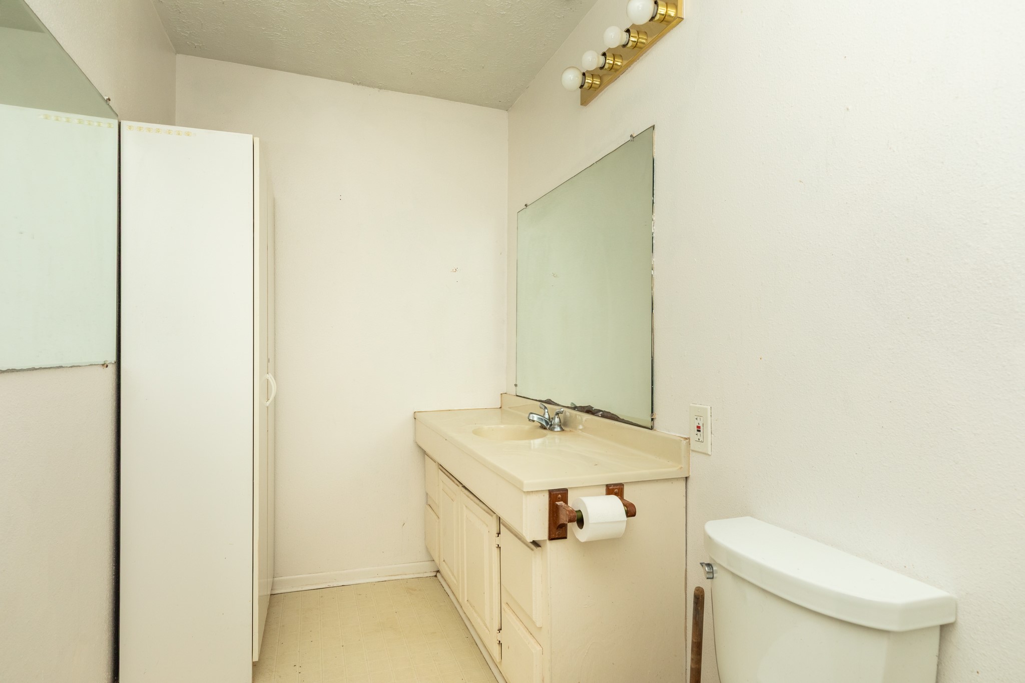 910 Monument Drive Surfside Beach, TX 77541 - Photo 16 of 21