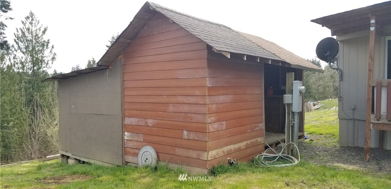 245 Limmer Road Winlock, WA 98596 - Photo 3 of 9