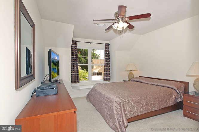 2428 Mill Race Road Frederick, MD 21701 - Photo 21 of 25 Bedroom