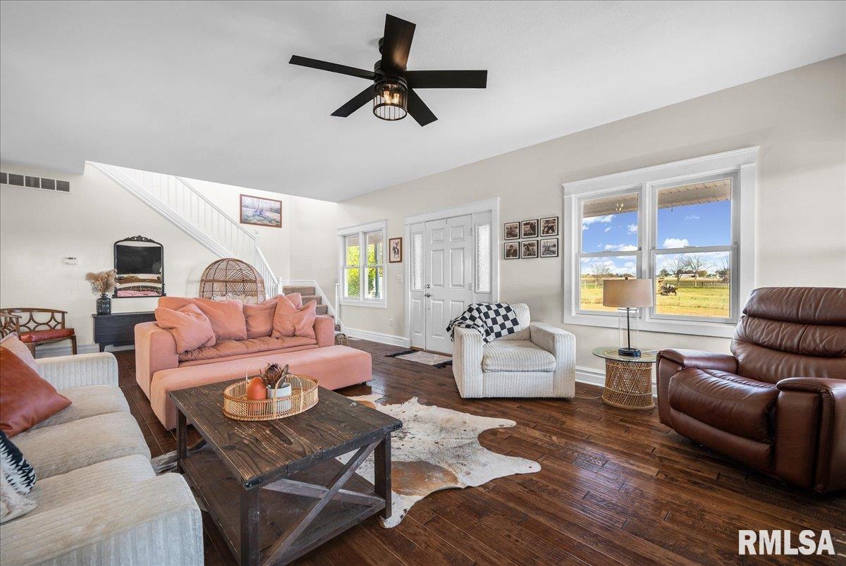 493 Reaba Avenue Congerville, IL 61729 - Photo 11 of 68