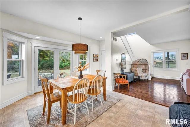 $490,000 | 493 Reaba Avenue, Congerville, IL 61729