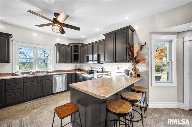 $490,000 | 493 Reaba Avenue, Congerville, IL 61729