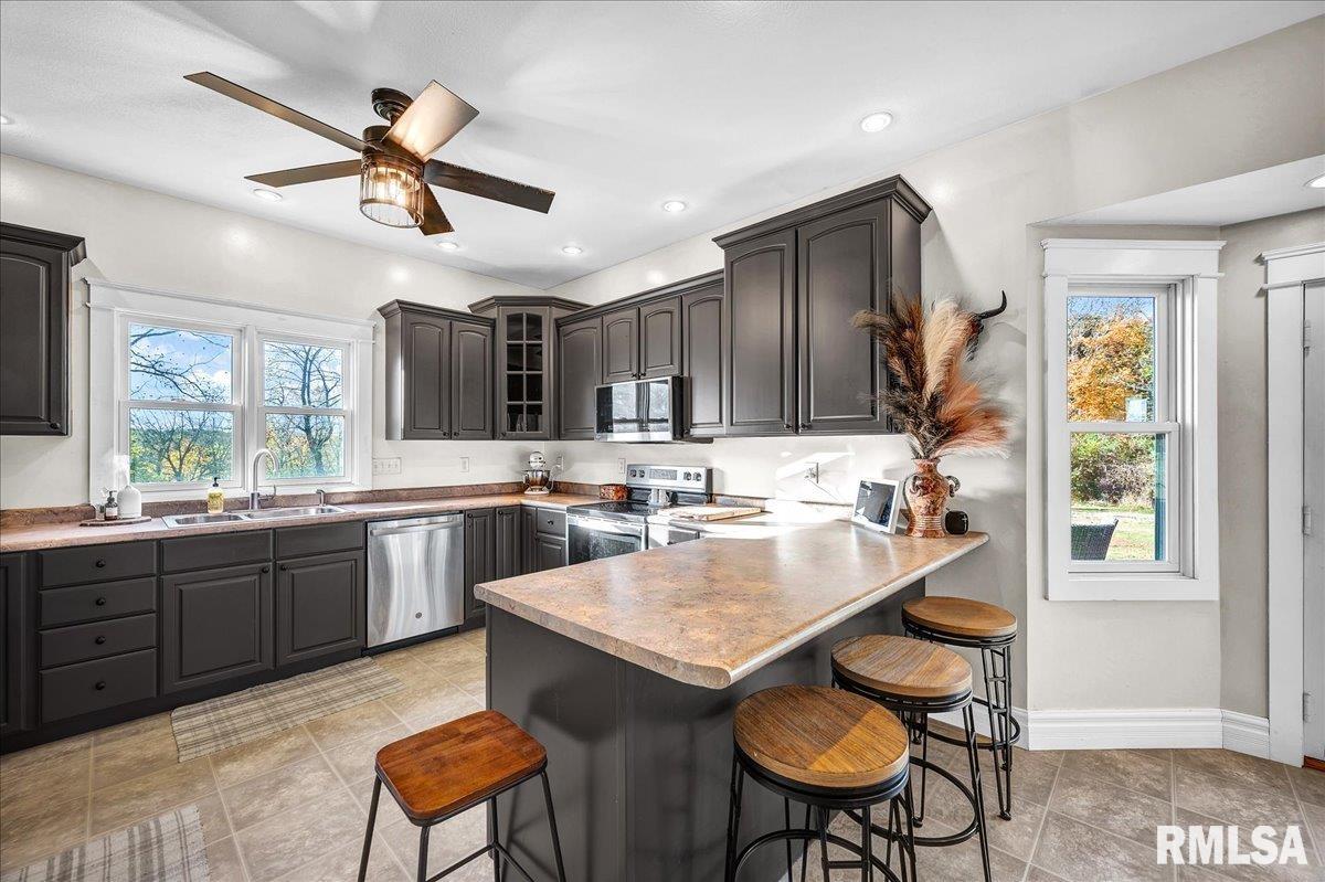 493 Reaba Avenue Congerville, IL 61729 - Photo 16 of 68