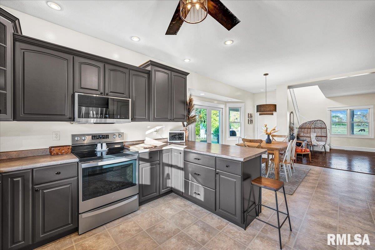 493 Reaba Avenue Congerville, IL 61729 - Photo 17 of 68