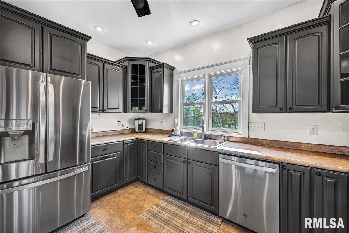 493 Reaba Avenue Congerville, IL 61729 - Photo 19 of 68