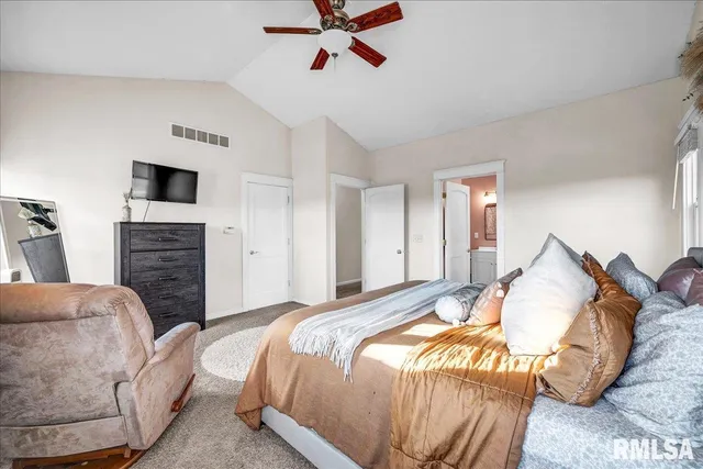 $490,000 | 493 Reaba Avenue, Congerville, IL 61729