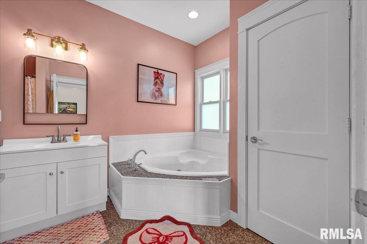 493 Reaba Avenue Congerville, IL 61729 - Photo 27 of 68