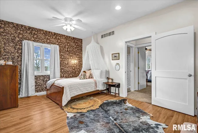 $490,000 | 493 Reaba Avenue, Congerville, IL 61729