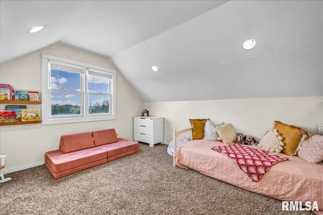 $490,000 | 493 Reaba Avenue, Congerville, IL 61729