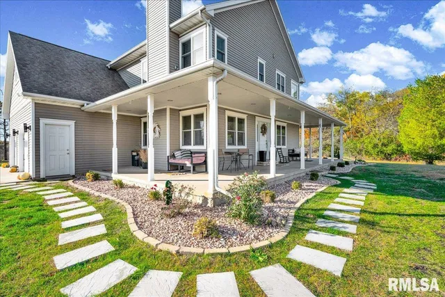 $490,000 | 493 Reaba Avenue, Congerville, IL 61729