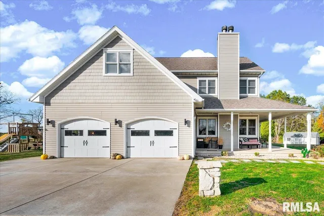 $490,000 | 493 Reaba Avenue, Congerville, IL 61729