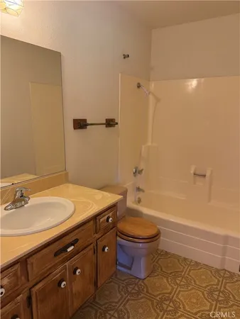 $595,000 | 17666 Palo Verde Avenue, Cerritos, CA 90703