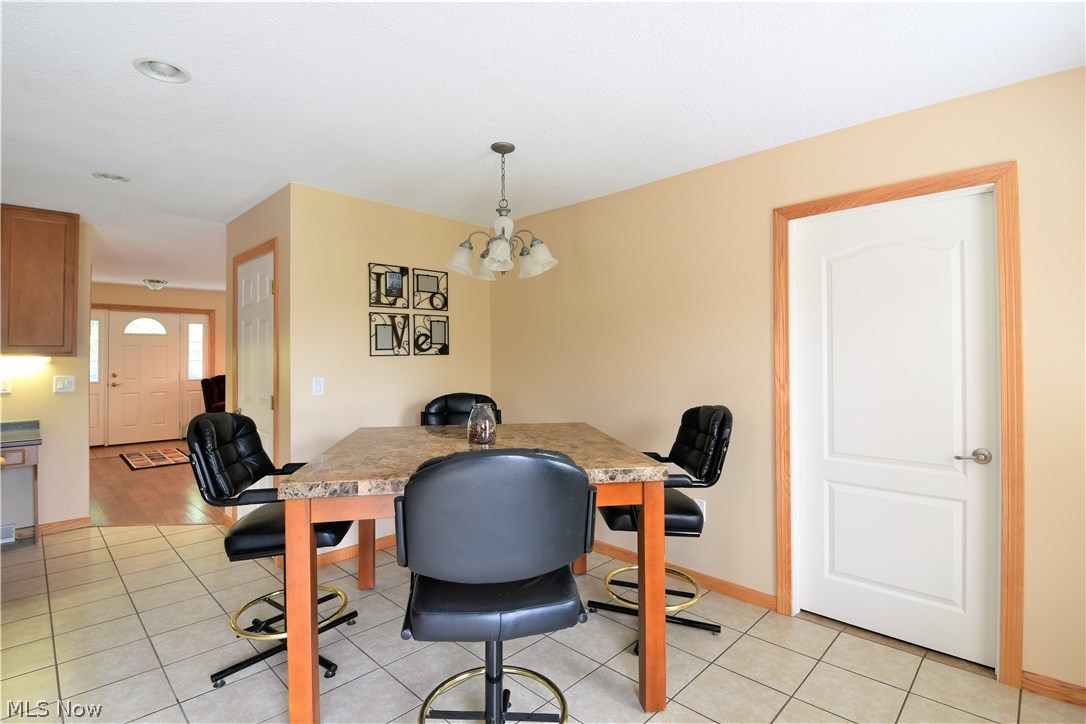 16147 Irish Ridge Road East Liverpool, OH 43920 - Photo 7 of 26 Gallery Image 7