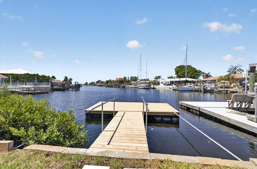 3818 Topsail Trail New Port Richey, FL 34652 - Photo 3 of 52