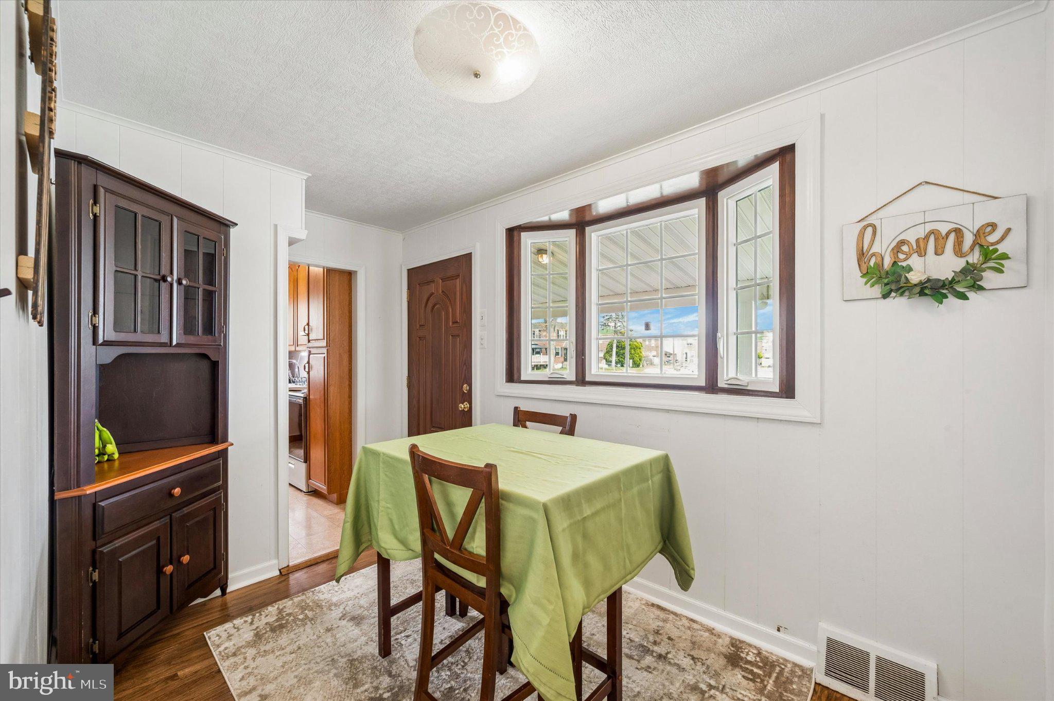 82 Hoffman Road Ridley Park, PA 19078 - Photo 12 of 25 Bright and inviting dining nook.
