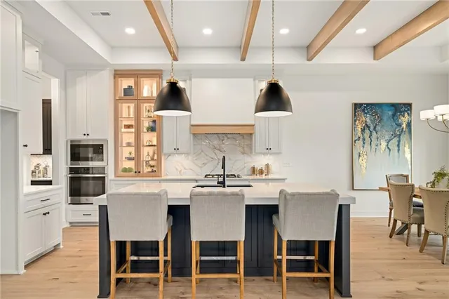 $989,900 | 11233 South Sunray Drive, Olathe, KS 66061