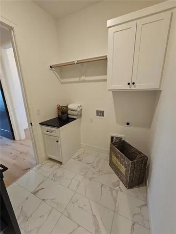 $974,900 | 11233 South Sunray Drive, Olathe, KS 66061