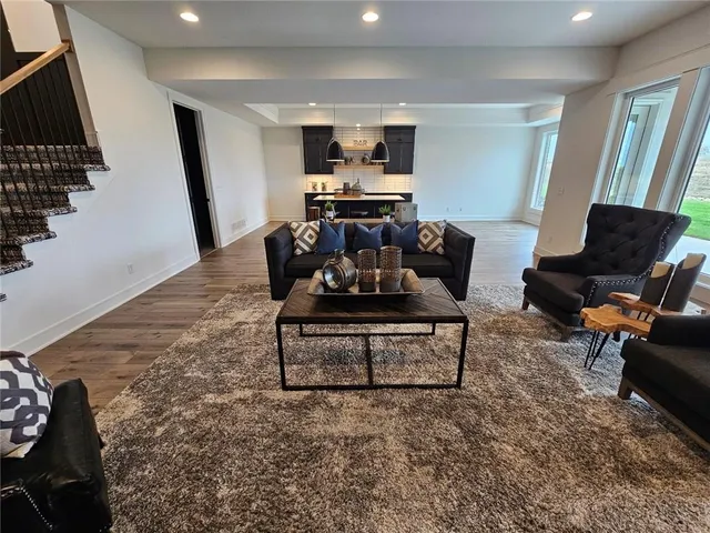 $974,900 | 11233 South Sunray Drive, Olathe, KS 66061