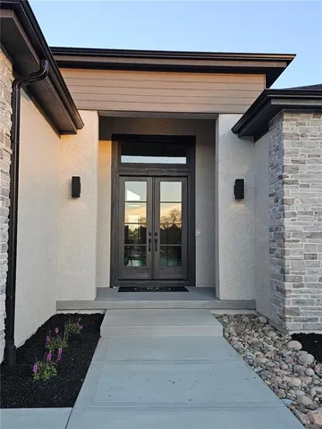 $974,900 | 11233 South Sunray Drive, Olathe, KS 66061